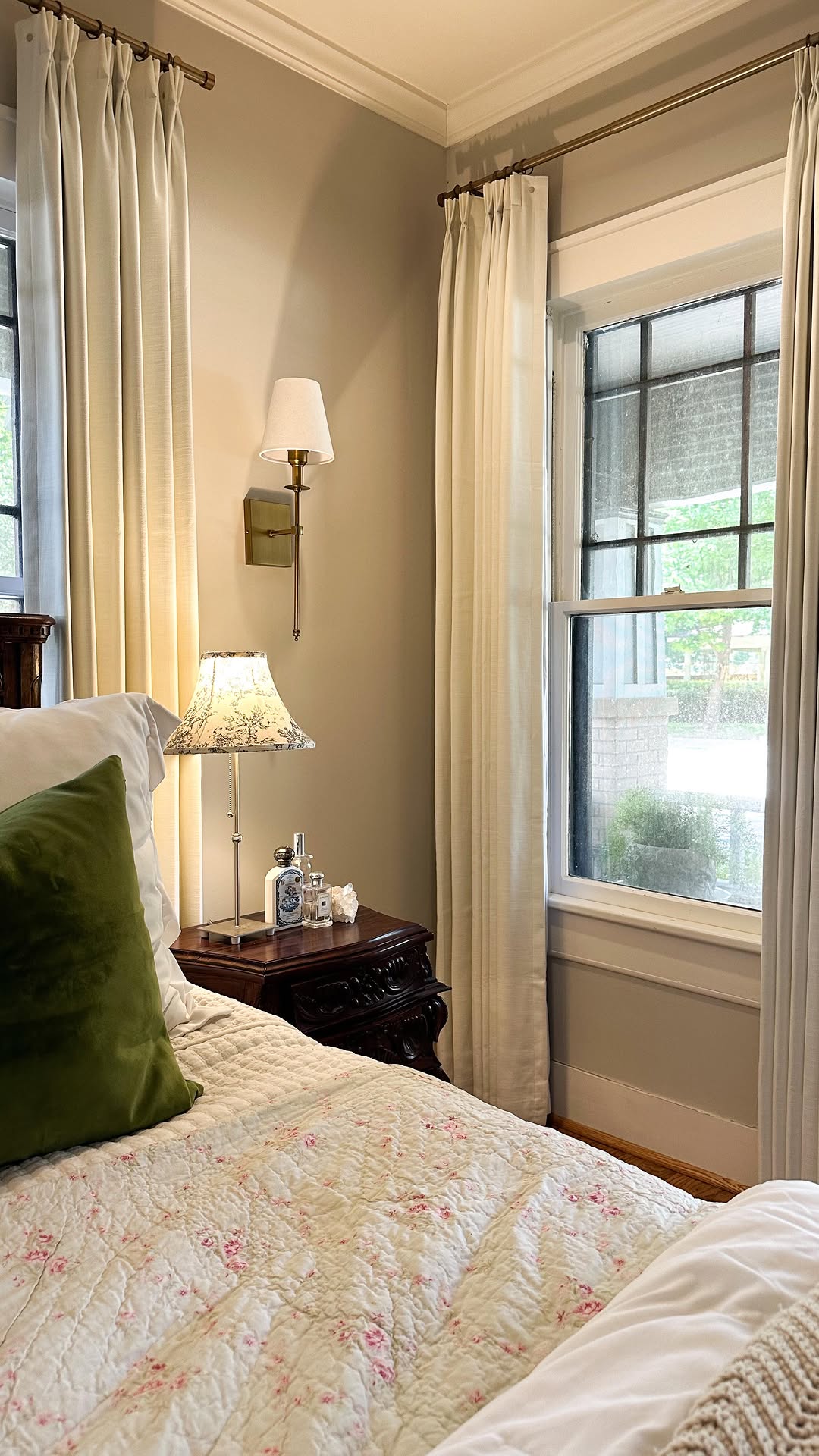 11 Double Curtain Rod Ideas for a Layered And Luxurious Look: Stunning Designs