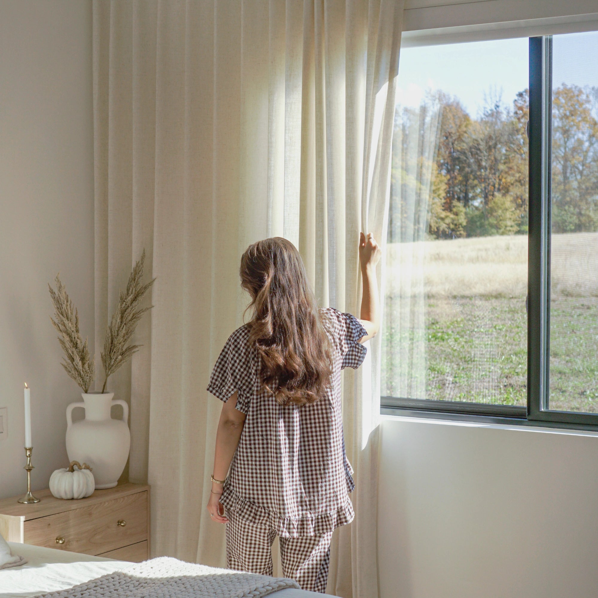 Amara Linen Curtains – Elegant Light-Filtering Drapes for Living Room & Bedroom