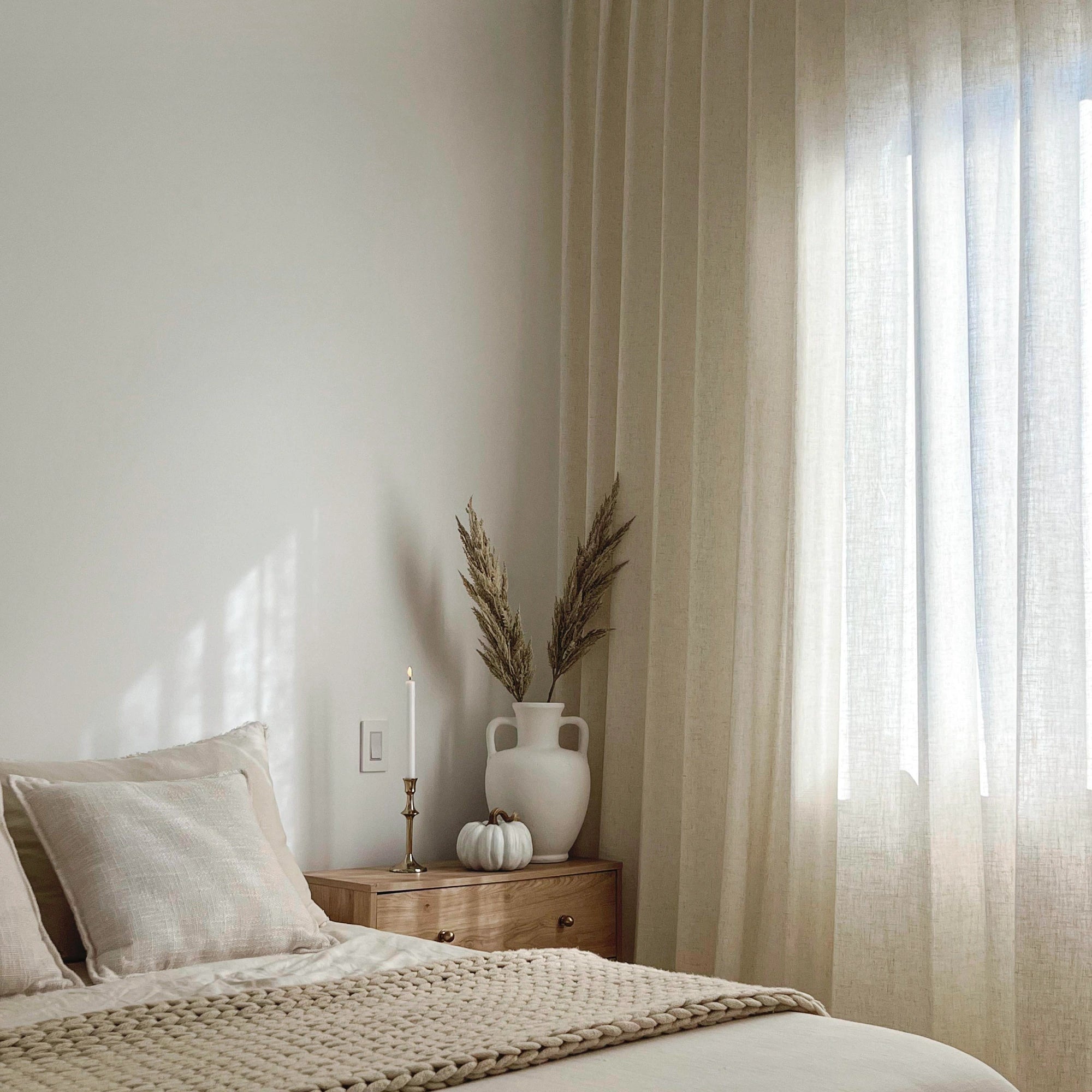 Amara Linen Curtains – Elegant Light-Filtering Drapes for Living Room & Bedroom