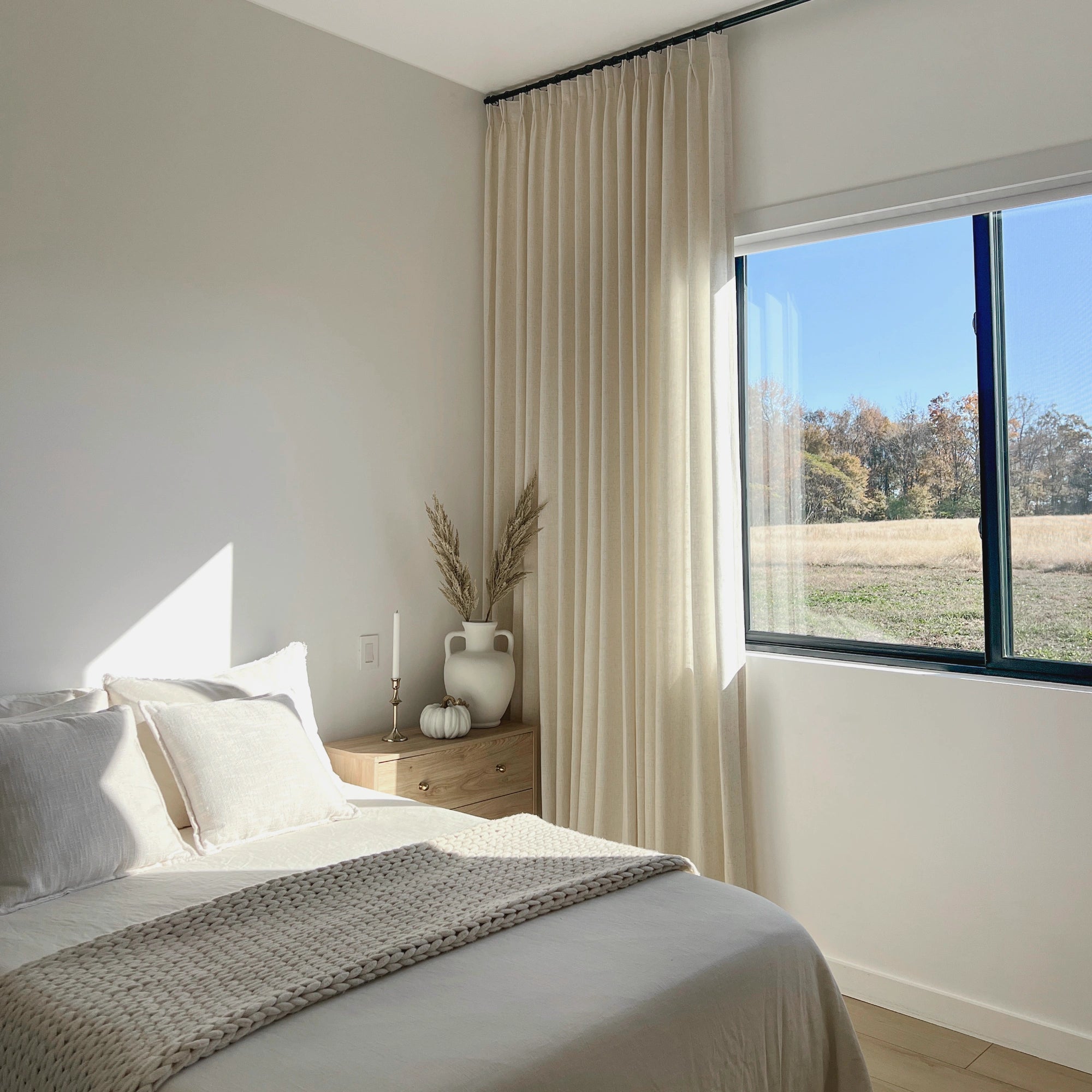 Amara Linen Curtains – Elegant Light-Filtering Drapes for Living Room & Bedroom