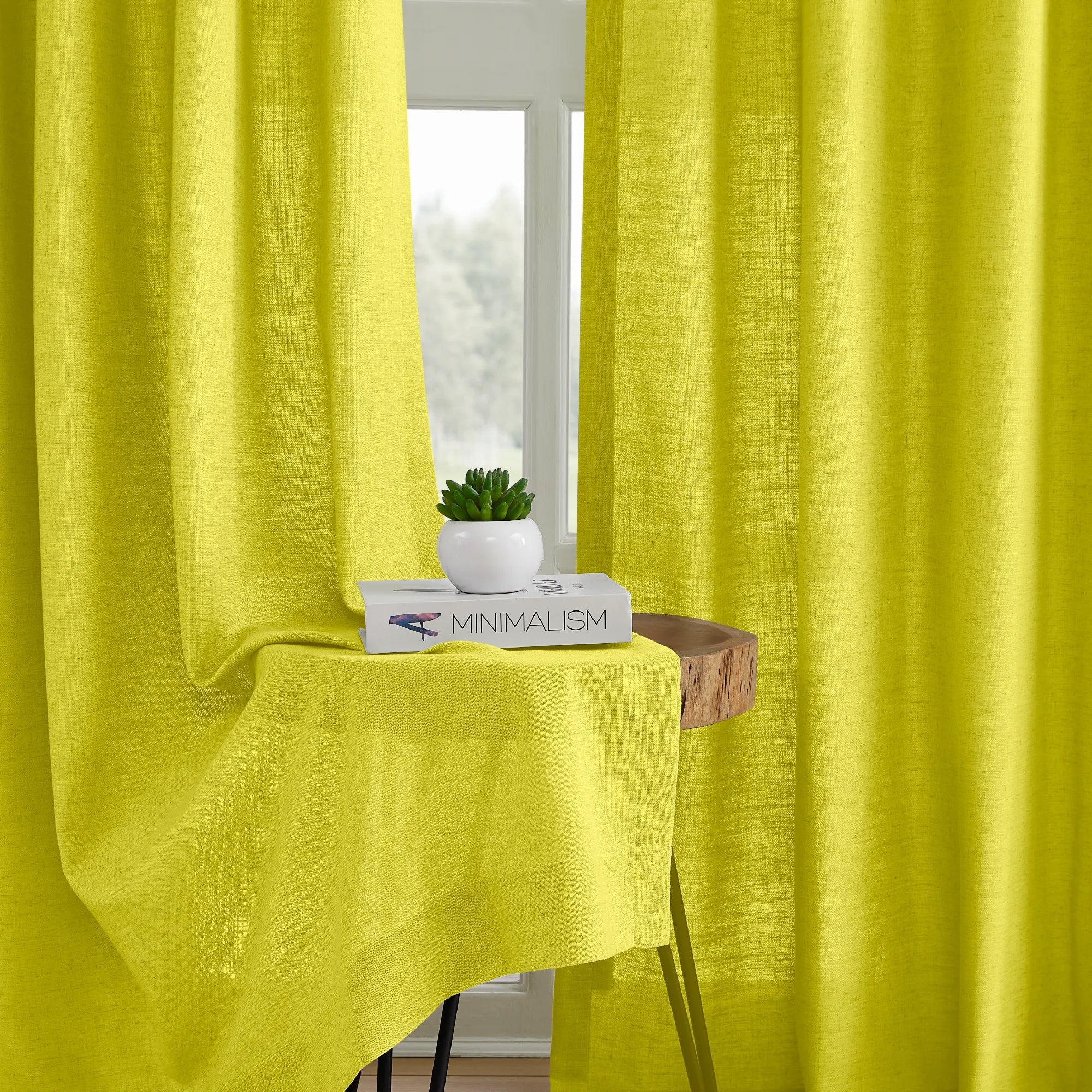 Amara 1038-18 floor-to-ceiling linen light-filtering curtains detail display