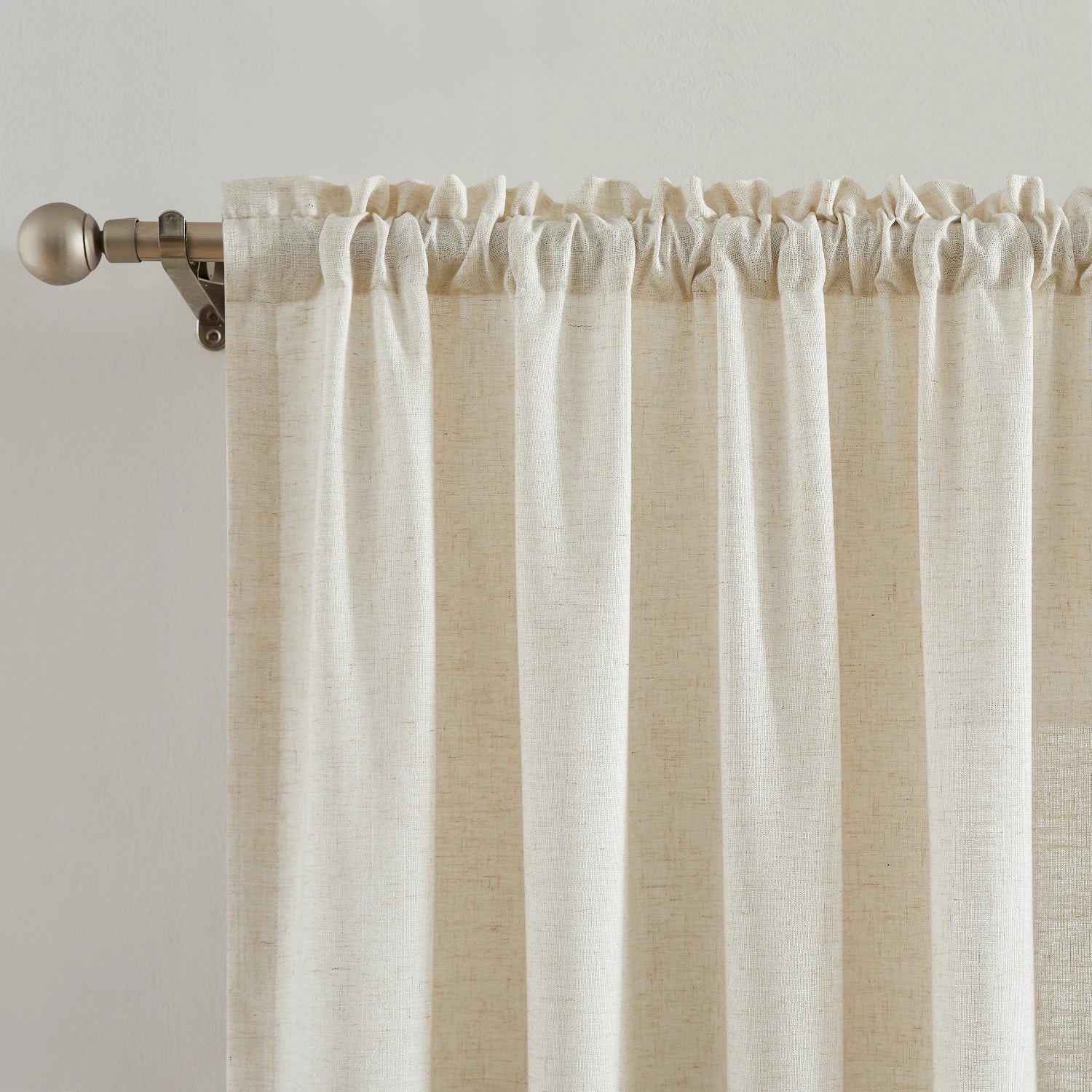 Amara 1038-1 floor-to-ceiling linen light-filtering curtains detail display