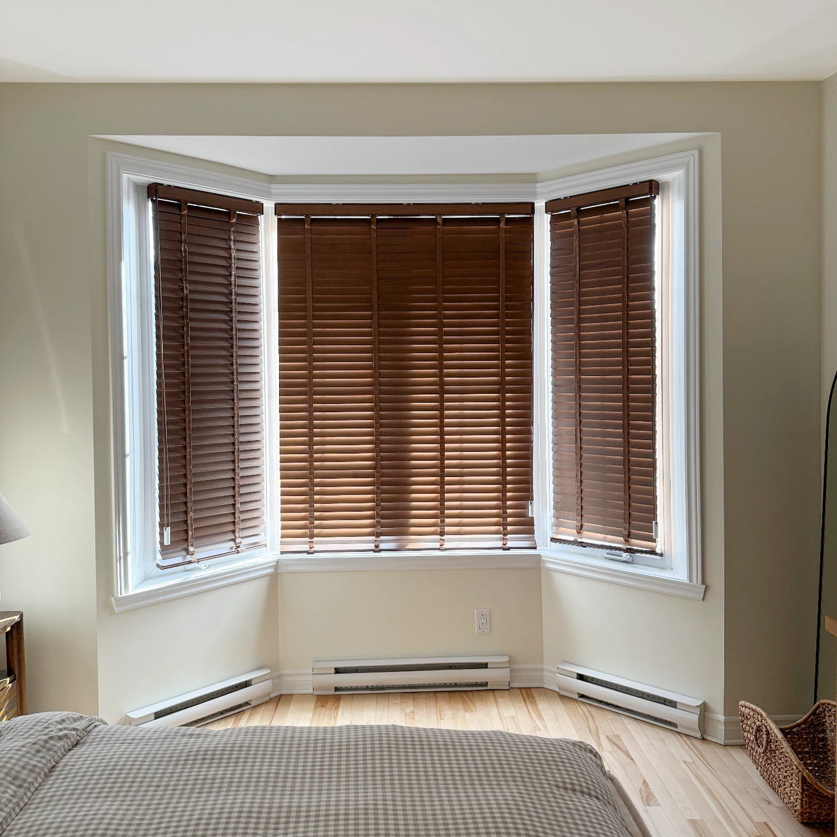 Celvia 2" Deluxe Blackout Wood Blinds - Natural Light Control & Timeless Style