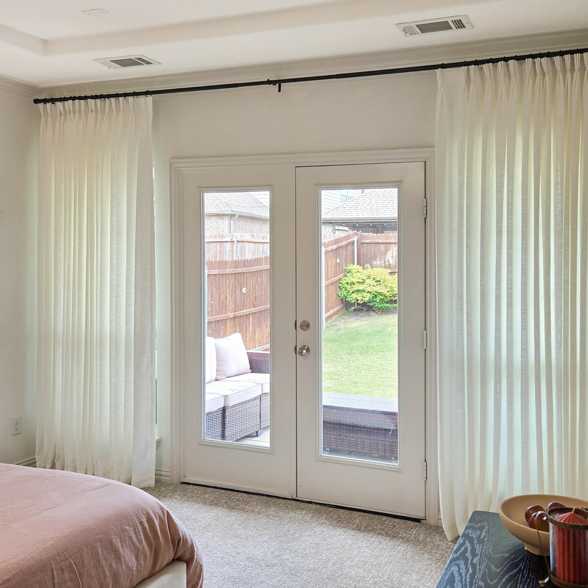 Elowen 7084-4-5 heavyweight polyester drapery showcasing curtain drape and fabric detail