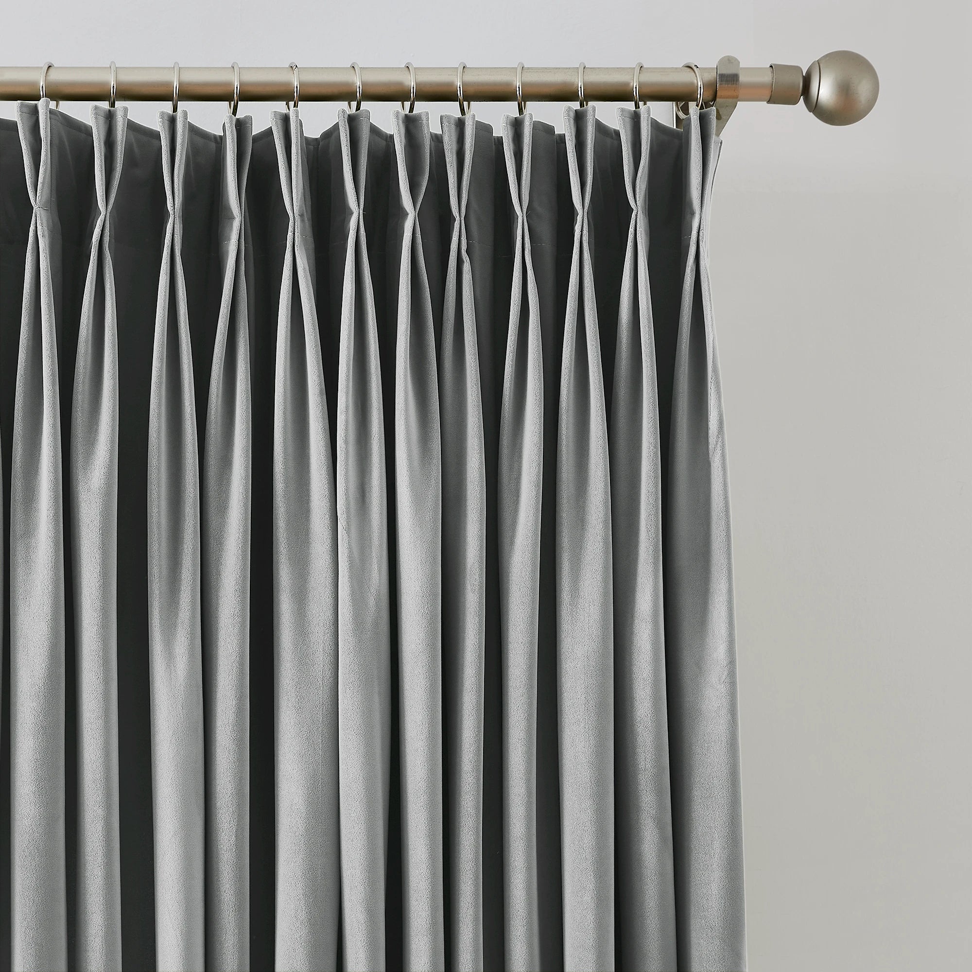 Liora 658-10 velvet blackout curtains, thick and cozy fabric , detail display