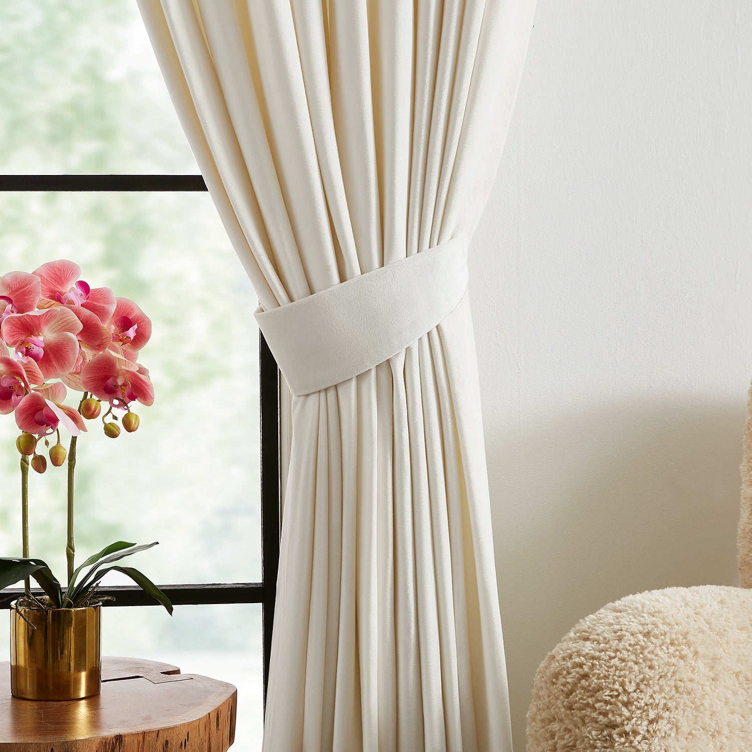 Luna A5018-01_scene_4 premium velvet drapery with elegant draping effect in a modern home interior