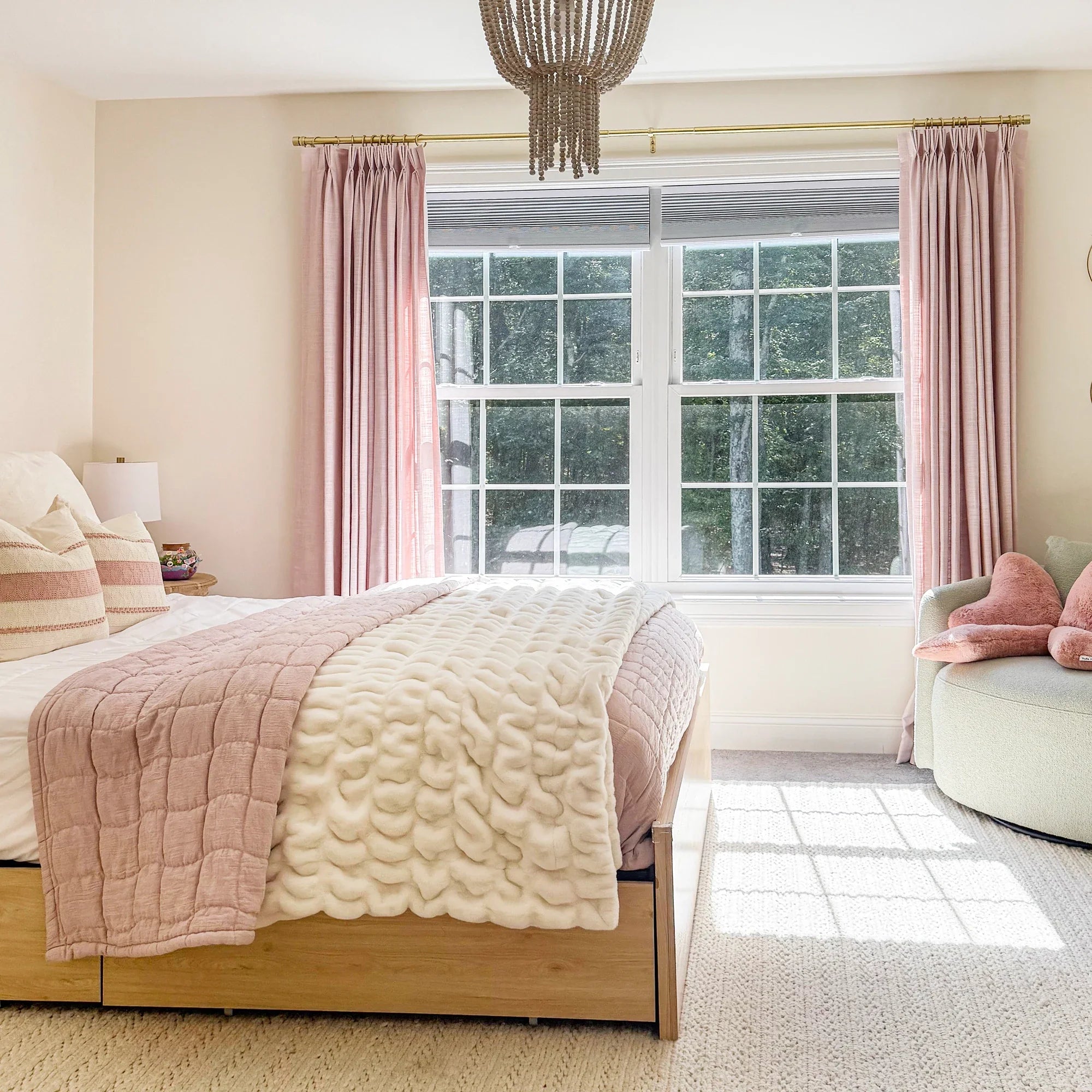 Smart Curtains and the Future of Home Living: How Automated Window Treatments Save Energy and Improve Comfort