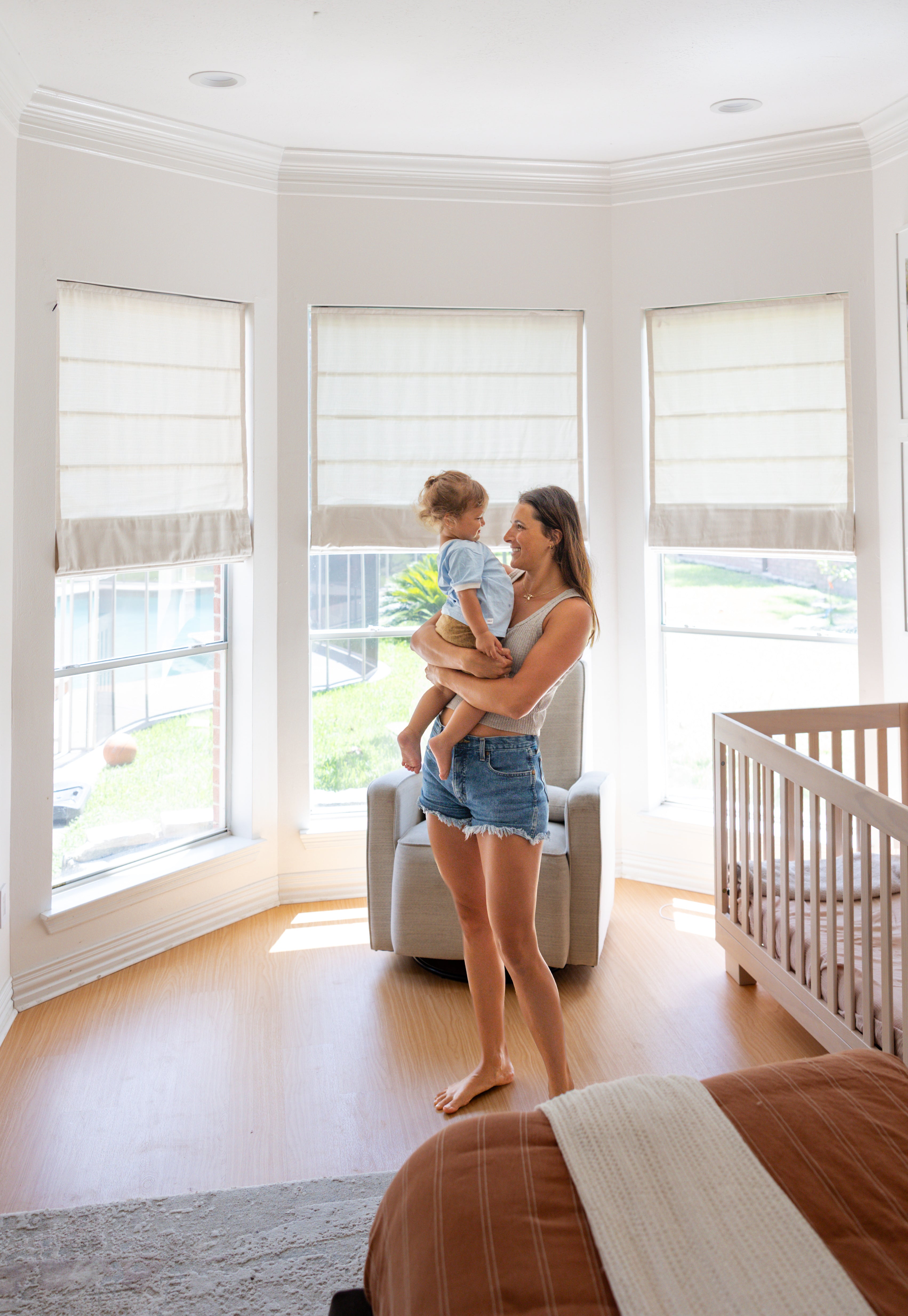 Seraphine Smart Motorized Cross Linen Texture Roman Shades