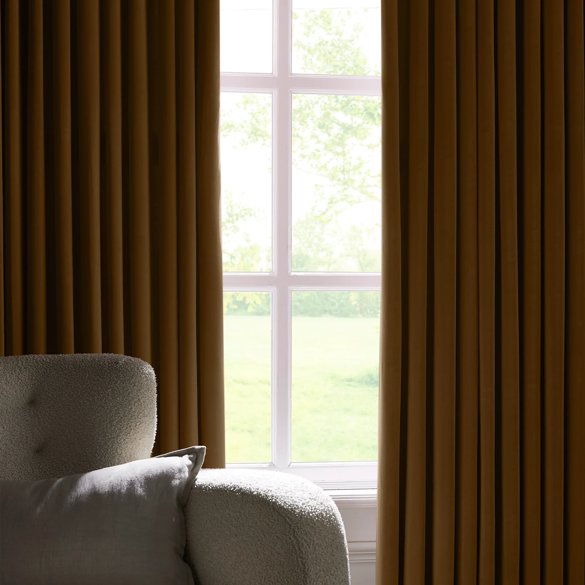 Calista 919-01 crystal velvet blackout curtains, luxurious and understated design for home decor