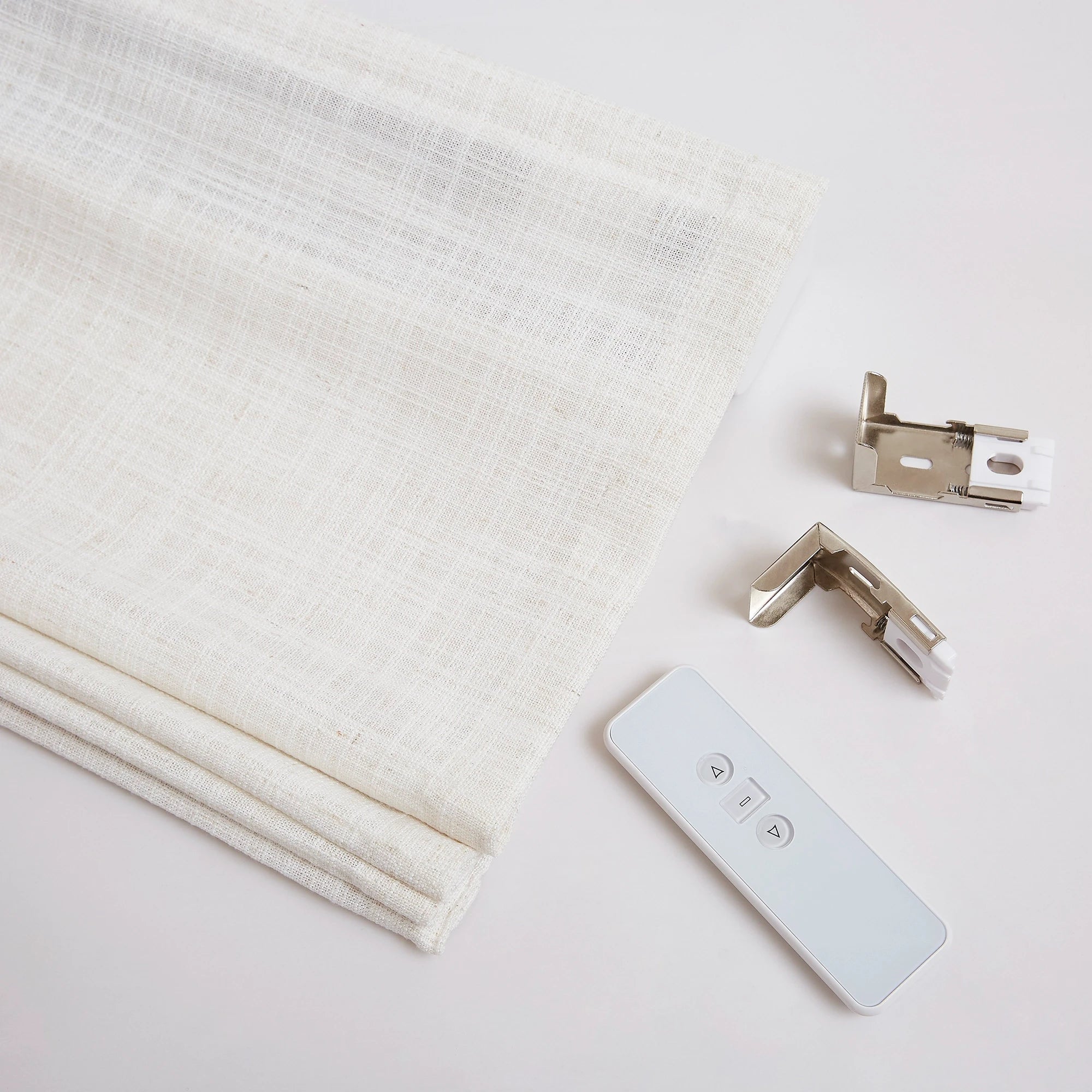 Freshine Elara Light Grayish White Roman Shades for Elegant Linen-Blend Drapes with Superior Light Control and Privacy