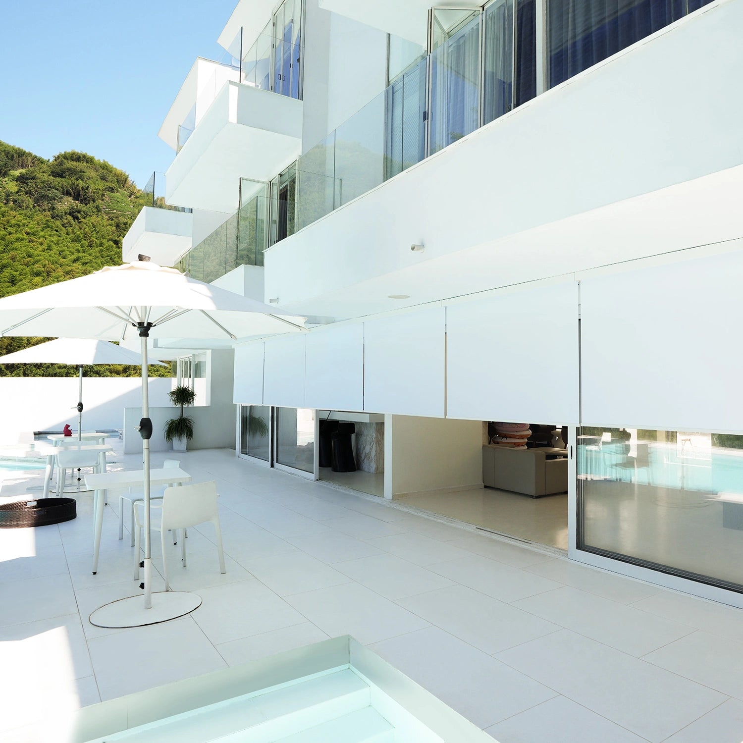 Elyna Smart Motorized 60% Light Filtering Roller Shades