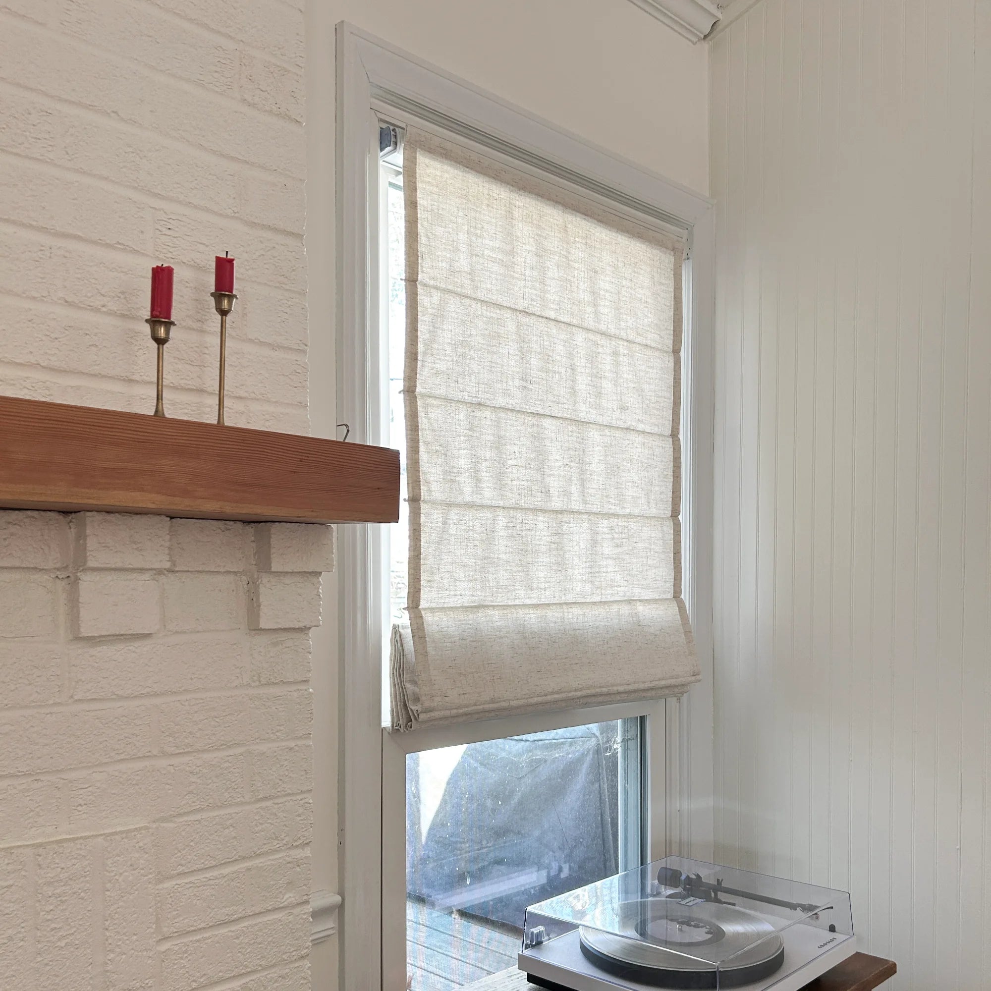 Gwynara Premium Textured Linen-Cotton Blend Organic Slub Weave & Effortless Roman Shades: Image 607-9-1 showcases the roman shade with premium linen-cotton blend, natural organic slub weave, soft texture and elegant draping effect.