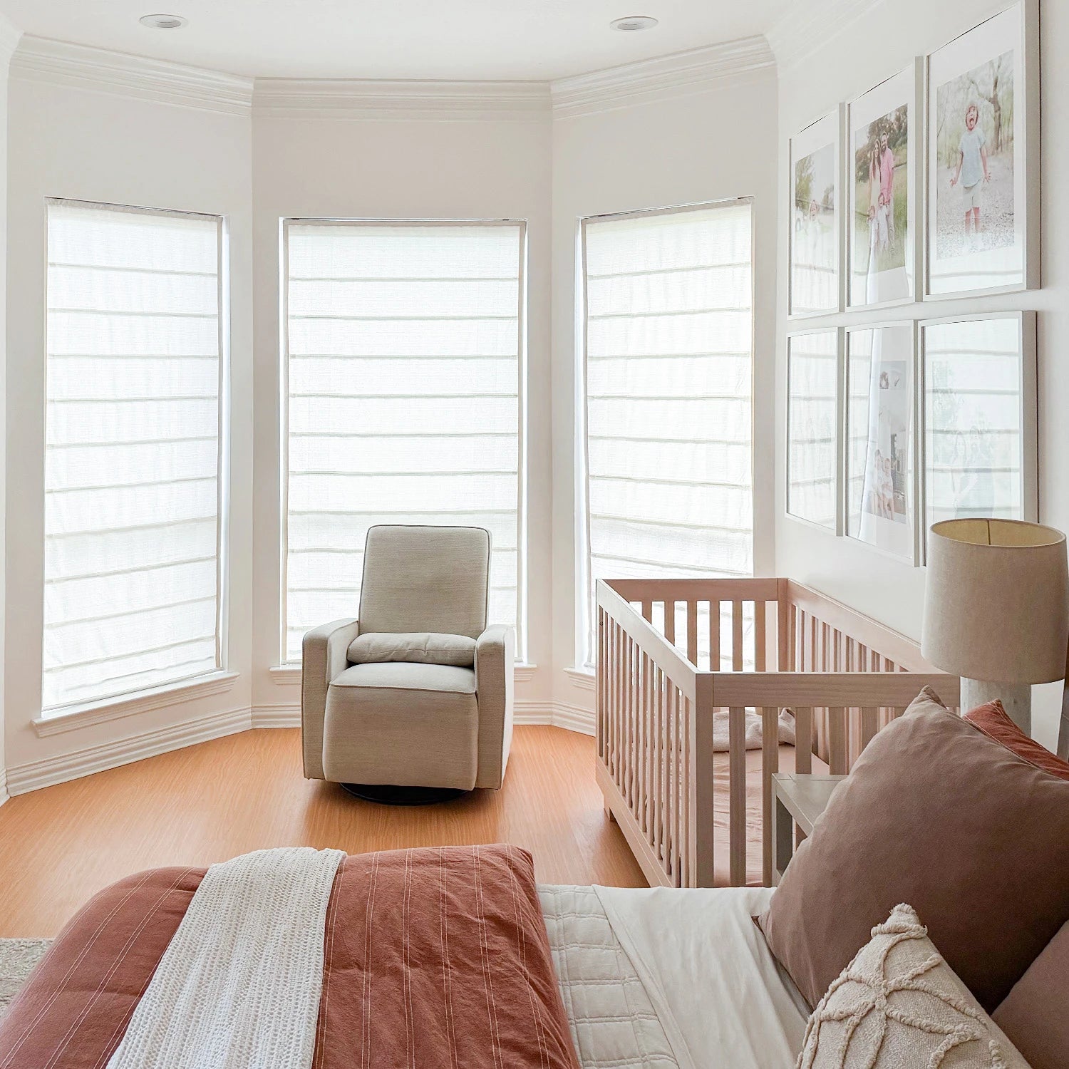 Seraphine Smart Motorized Cross Linen Texture Roman Shades