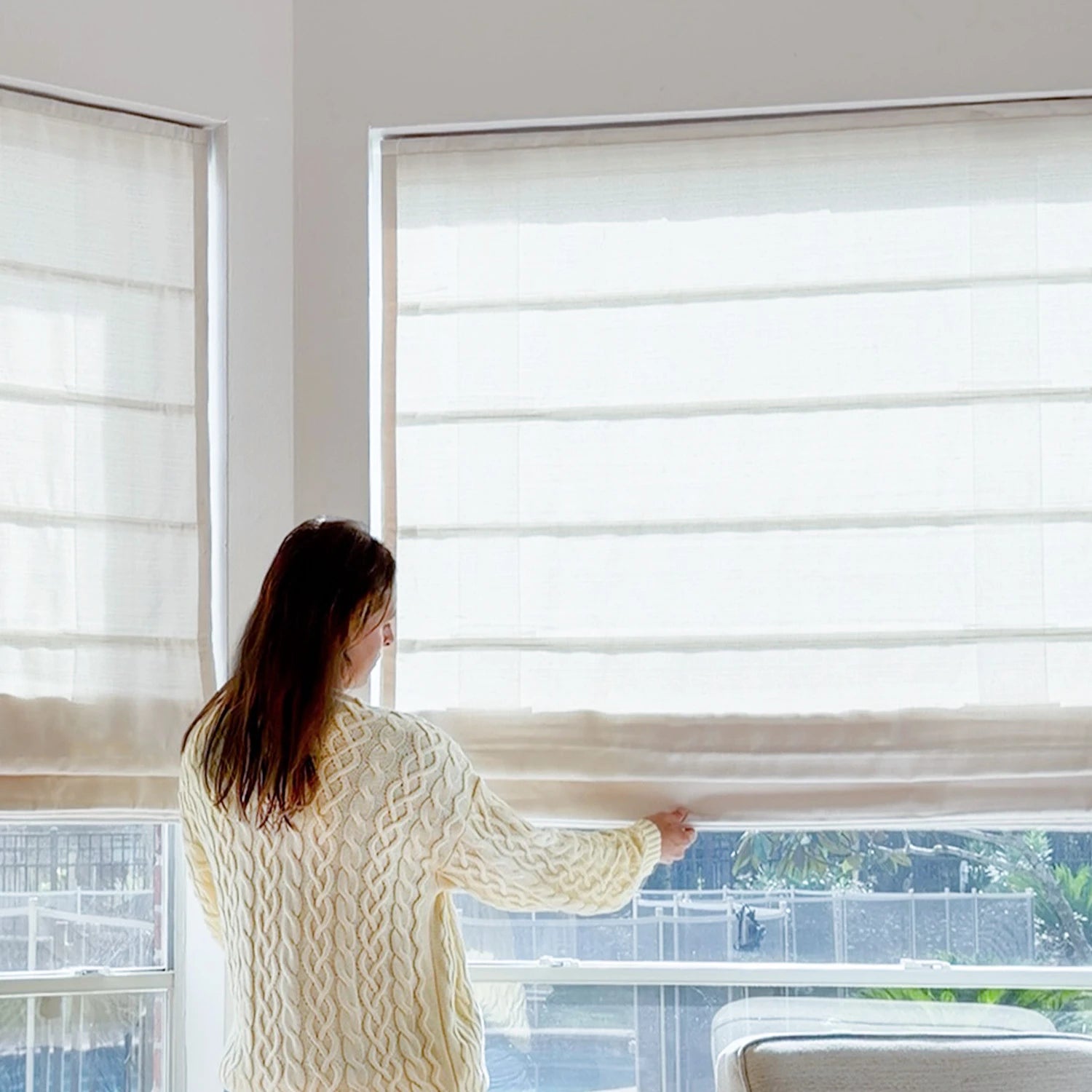 Seraphine Smart Motorized Cross Linen Texture Roman Shades