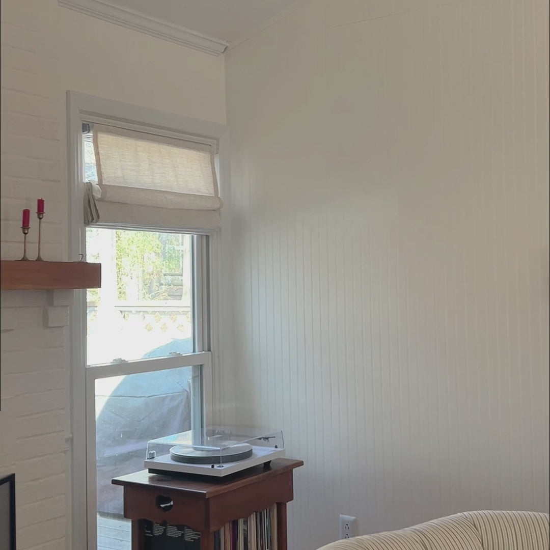 Gwynara Premium Textured Linen-Cotton Blend Organic Slub Weave & Effortless Roman Shades: Video 607-9 displays the roman shade with high-quality linen-cotton blend, natural organic slub weave, soft texture and smooth lifting effect.